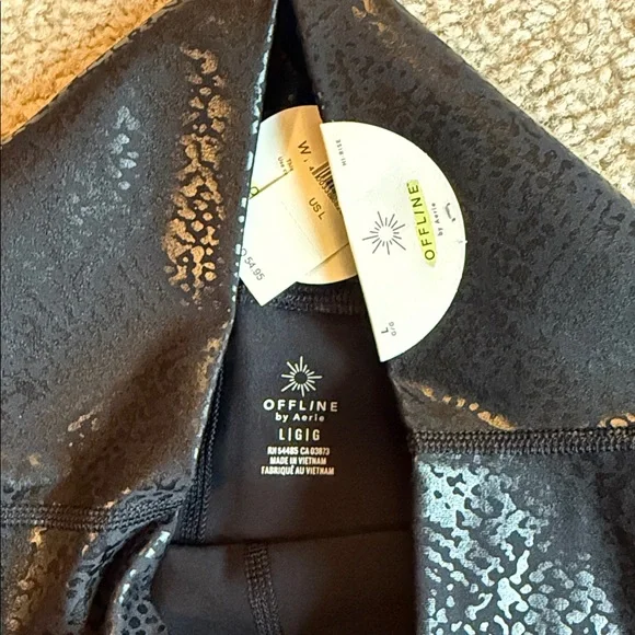 Aerie black reptile snake leggings high rise offline pants size large pull on - Picture 4 of 6